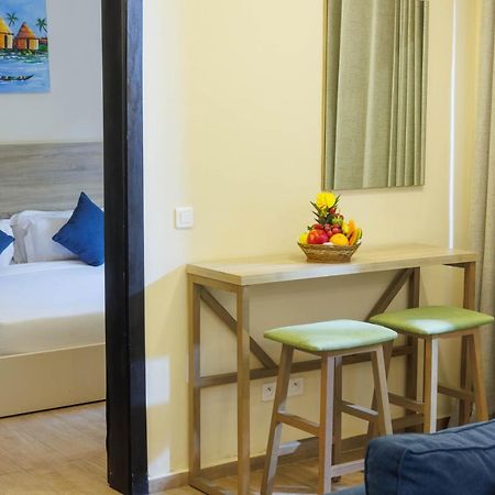 Silver Moon Hotel 阿比让 外观 照片