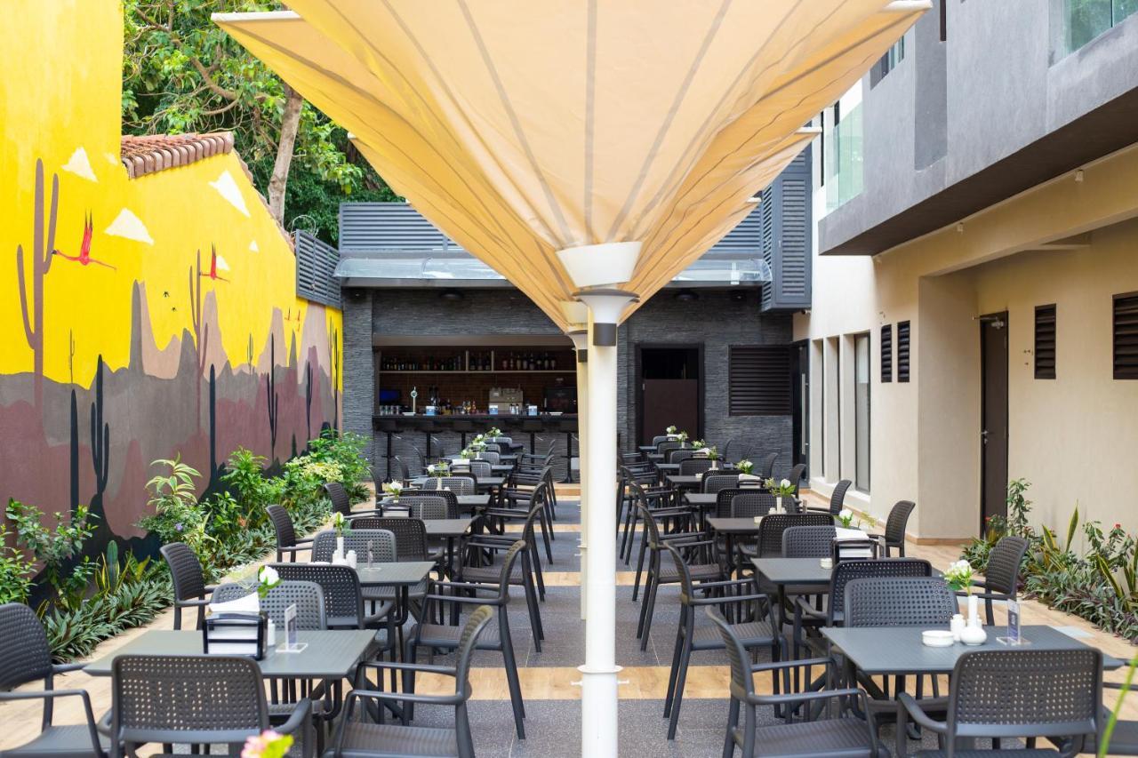 Silver Moon Hotel 阿比让 外观 照片