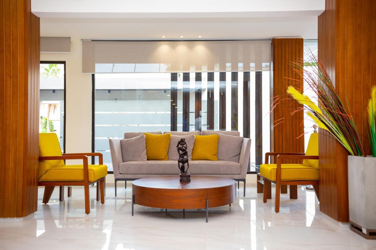 Silver Moon Hotel 阿比让 外观 照片