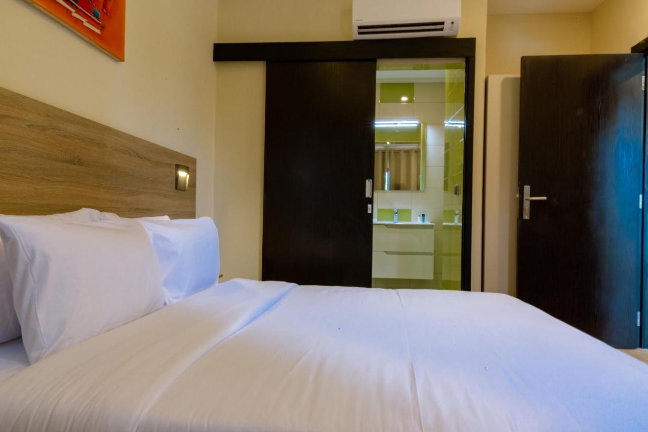 Silver Moon Hotel 阿比让 外观 照片