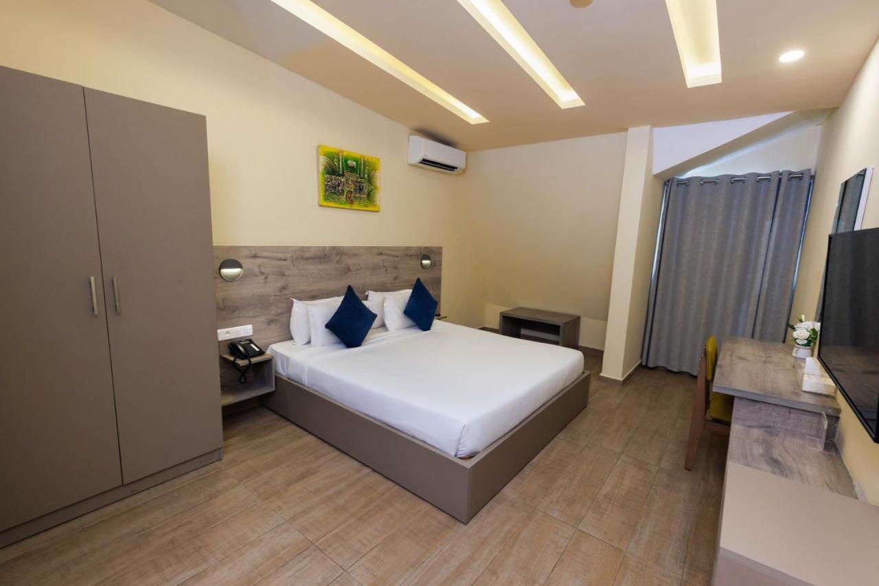 Silver Moon Hotel 阿比让 外观 照片